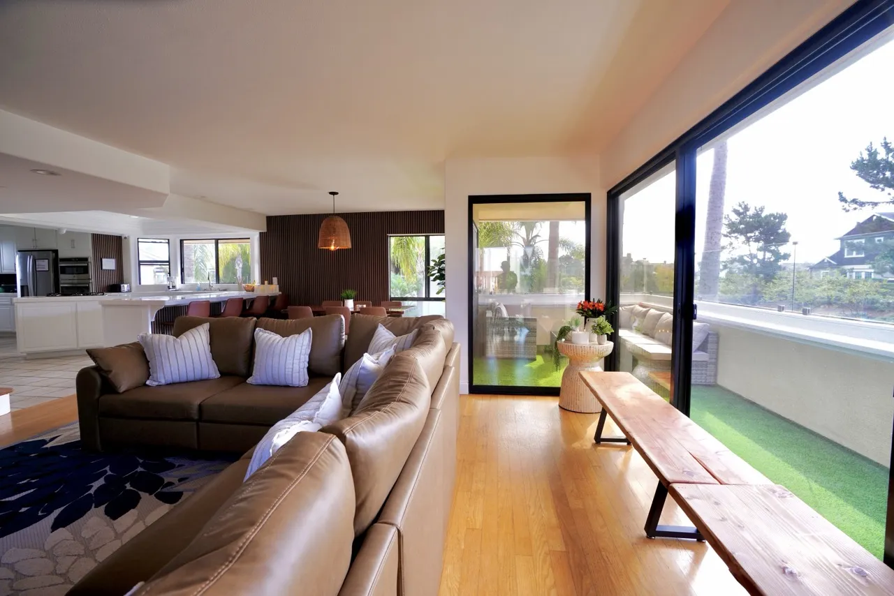 open living space 3 Large Facility Tour
